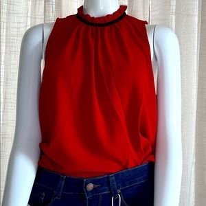 Loose sleeveless dress blouse